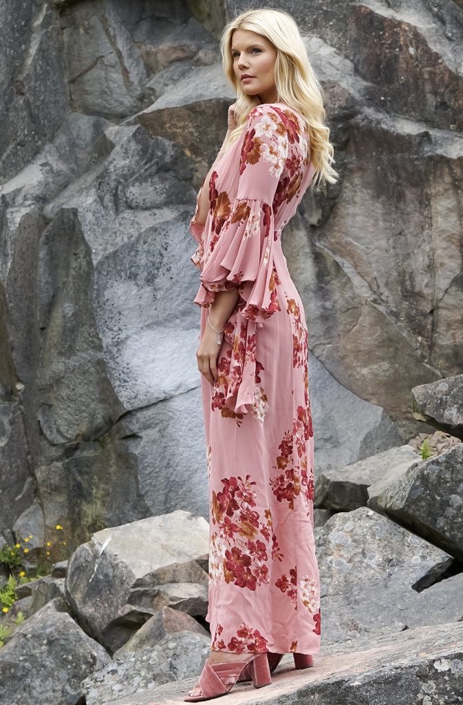 by timo linen gown