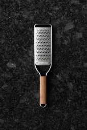 Microplane Rivjärn Valnöt