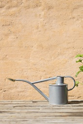 Vattenkanna 1 Liter Ljusgrå