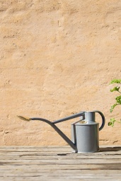 Vattenkanna 1 Liter Ljusgrå