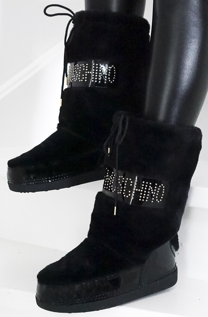 moschino winter boots