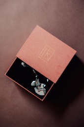Ostrea Fan Candleholder