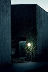 FLOS Floor IC Light F2 Outdoor Black / Black Lava