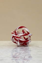 Knot No 2 M Red and white