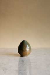 Petty Vase Brown