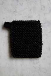 Grytlapp Handstickad Svart