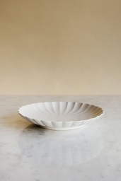 Chrysanthemum Plate Medium