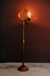 Magnifying Candle Holder S