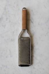 Microplane Rivjärn Valnöt