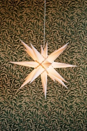 Moravia Star White 60cm