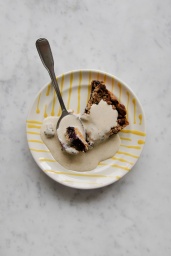 Attaché Dessertsked