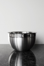 Rösle Bunke i 5,4 L med lock