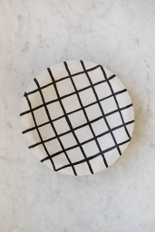 Papier Mache Plate Grinding