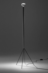 FLOS Luminator
