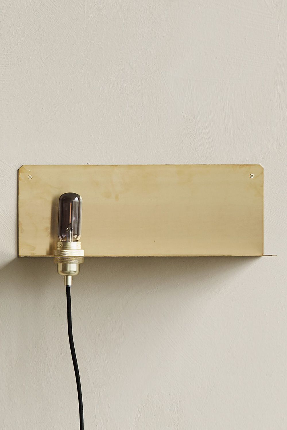 Frama 90° Wall Light Brass