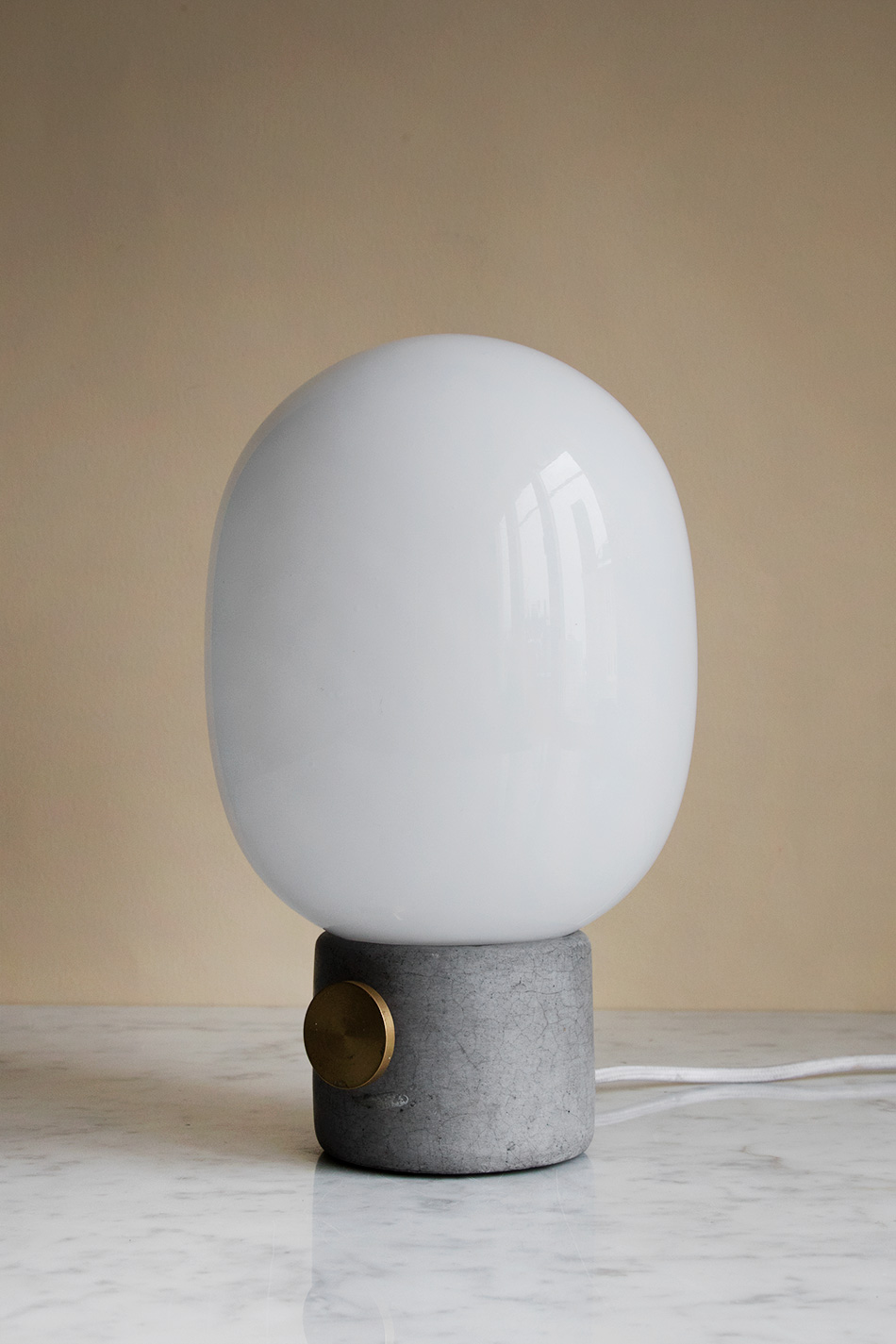 JWDA Table Lamp Concrete
