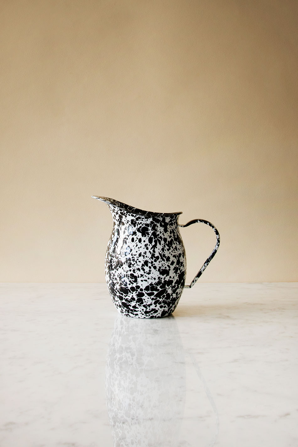 Kanna Splatter Black