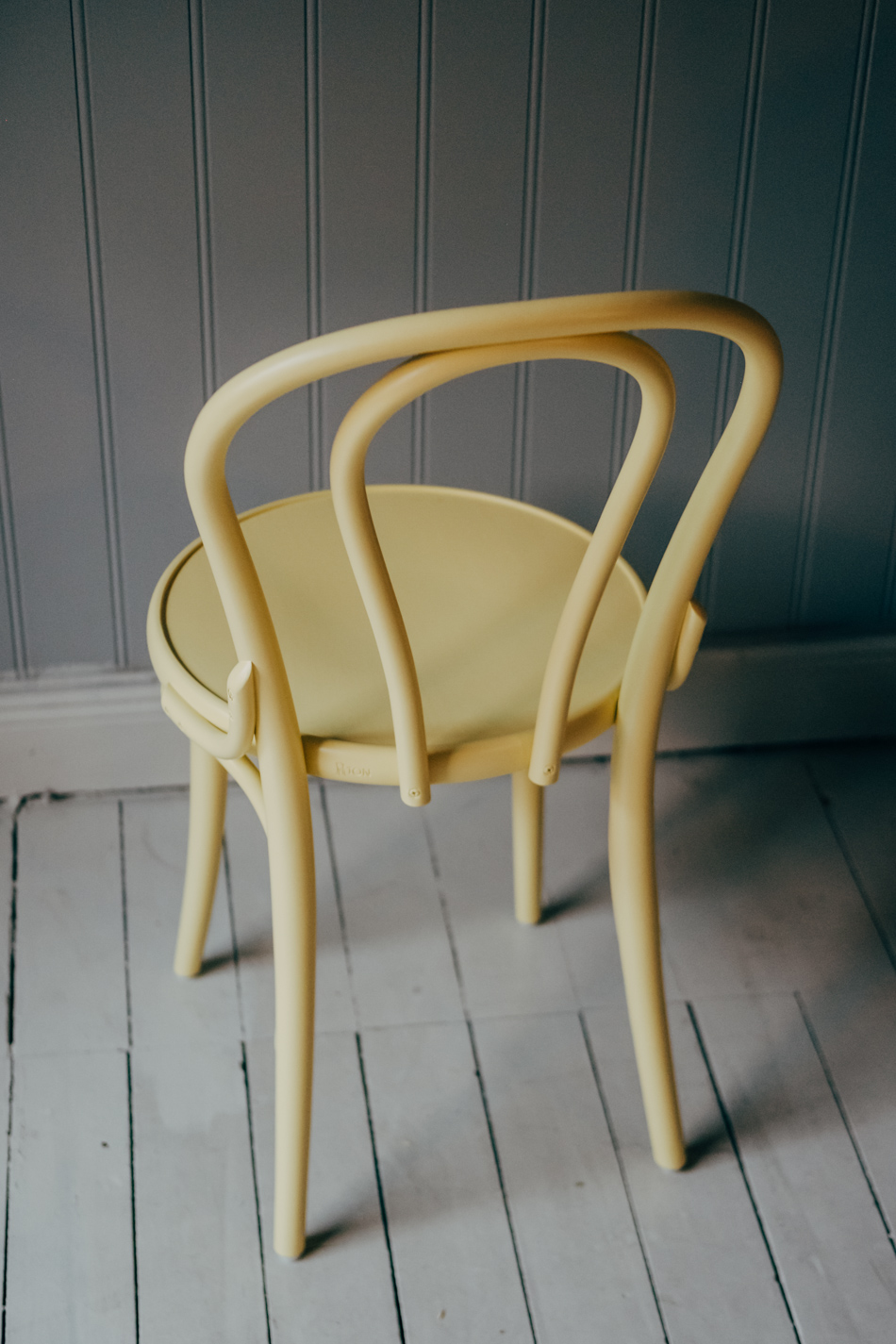 Stol TON No.18 Pale Yellow