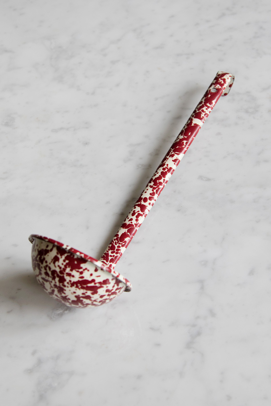 Soppslev Splatter Burgundy