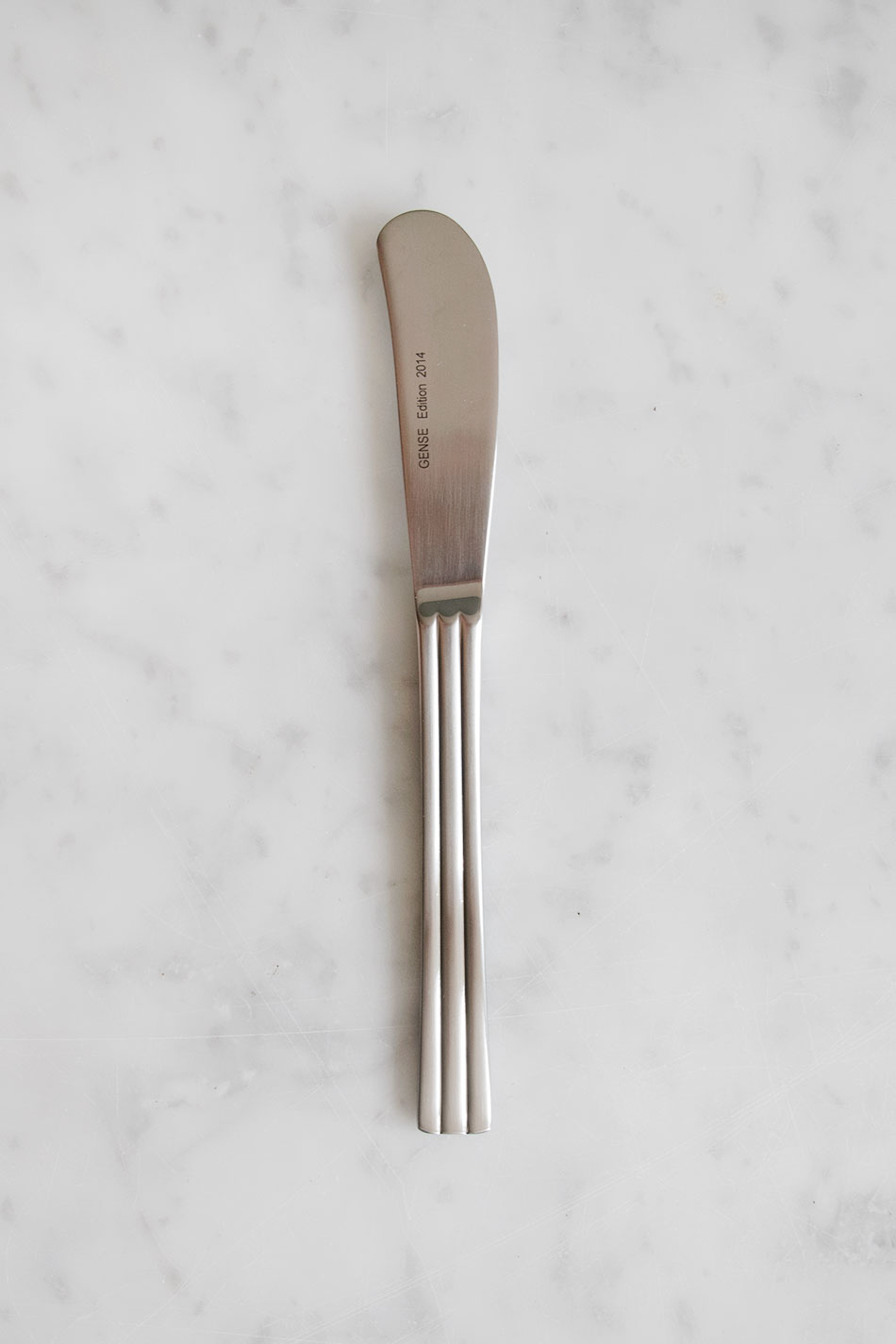 Thebe Smörkniv