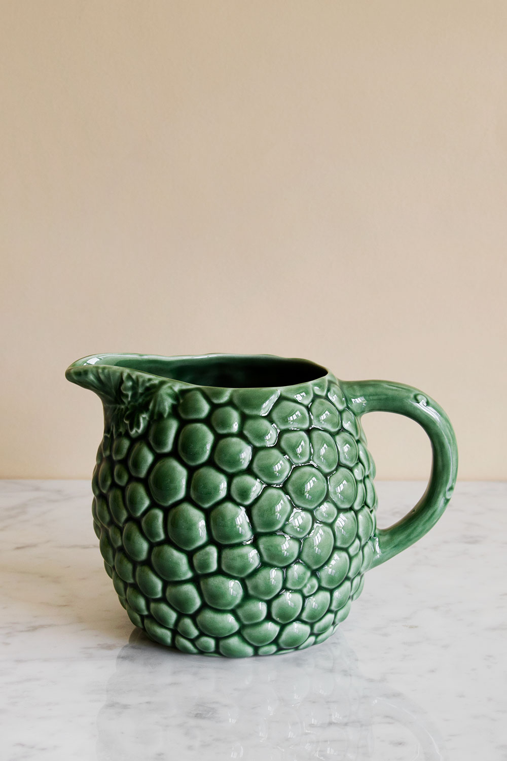 Pitcher Grapes Green