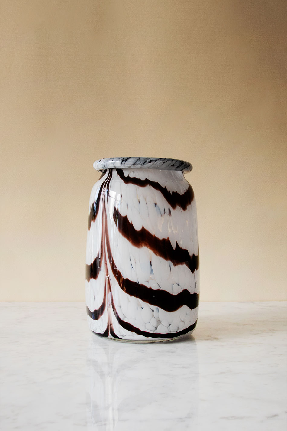 Splash Vase Coffee