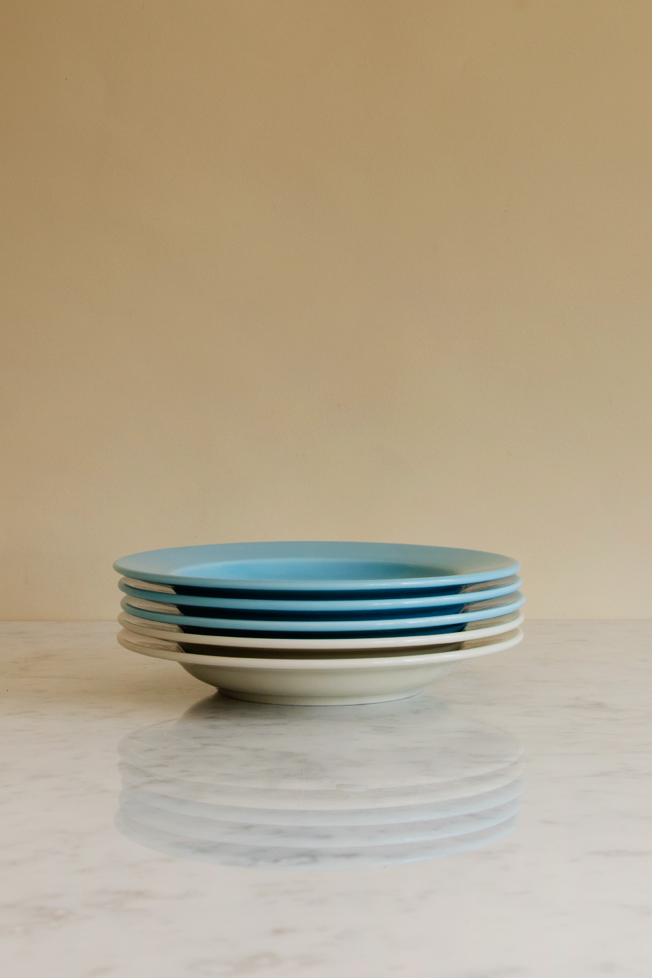 Rainbow Deep Plate Sand