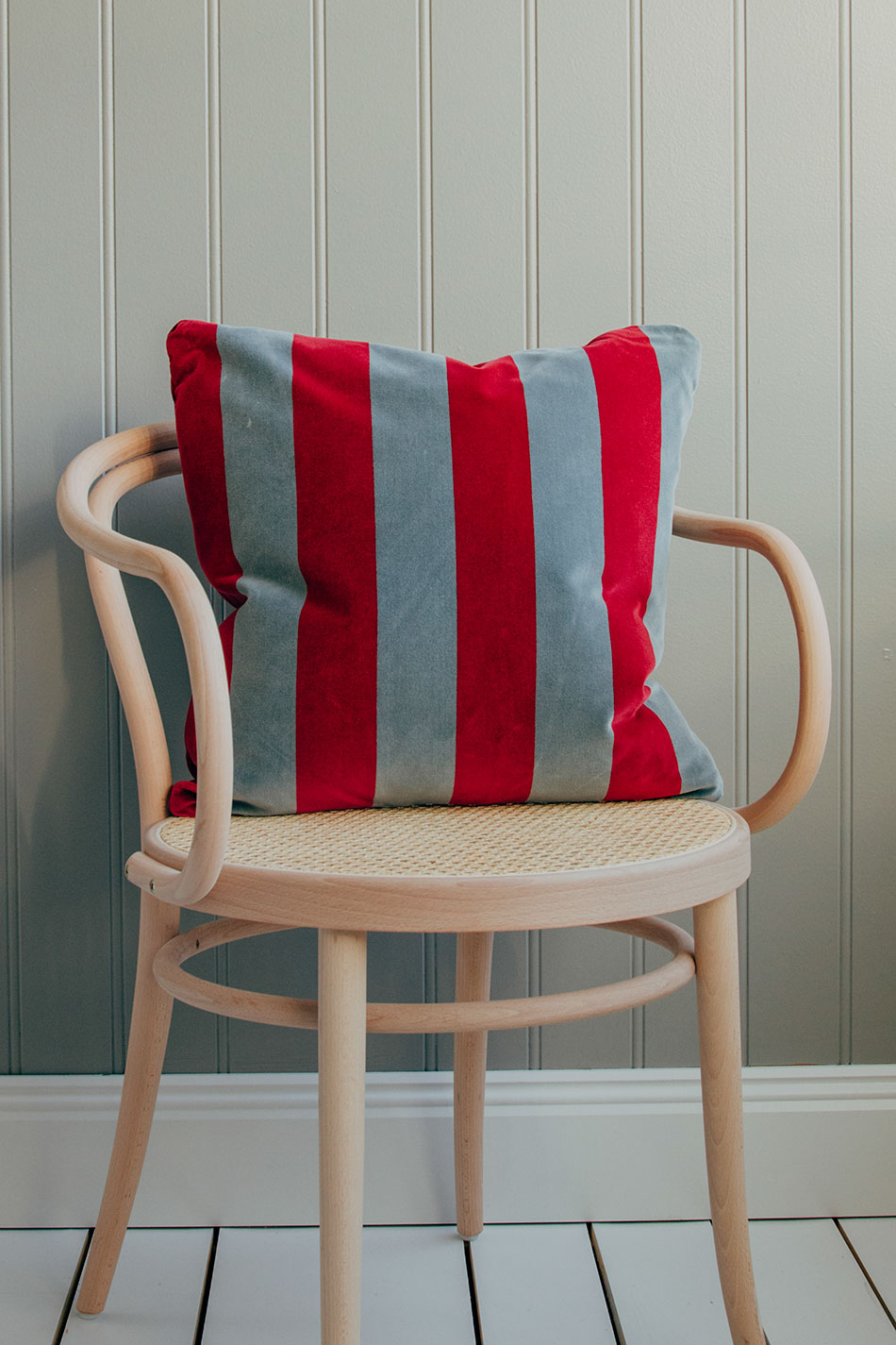 Soft Stripe Cushion 50x50 Fuchsia