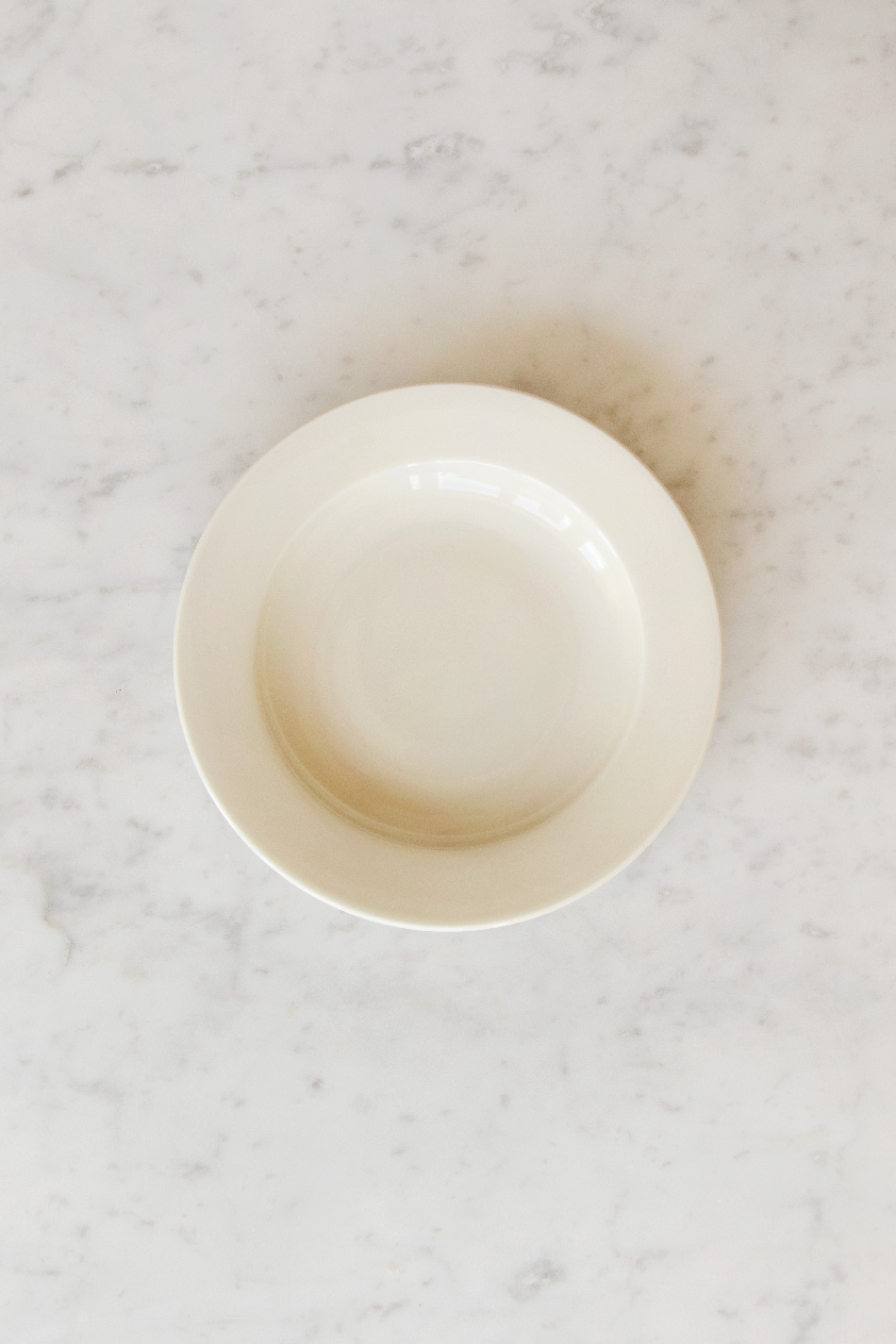 Rainbow Deep Plate Sand