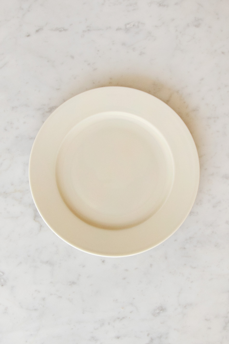 Rainbow Plate 26cm Sand
