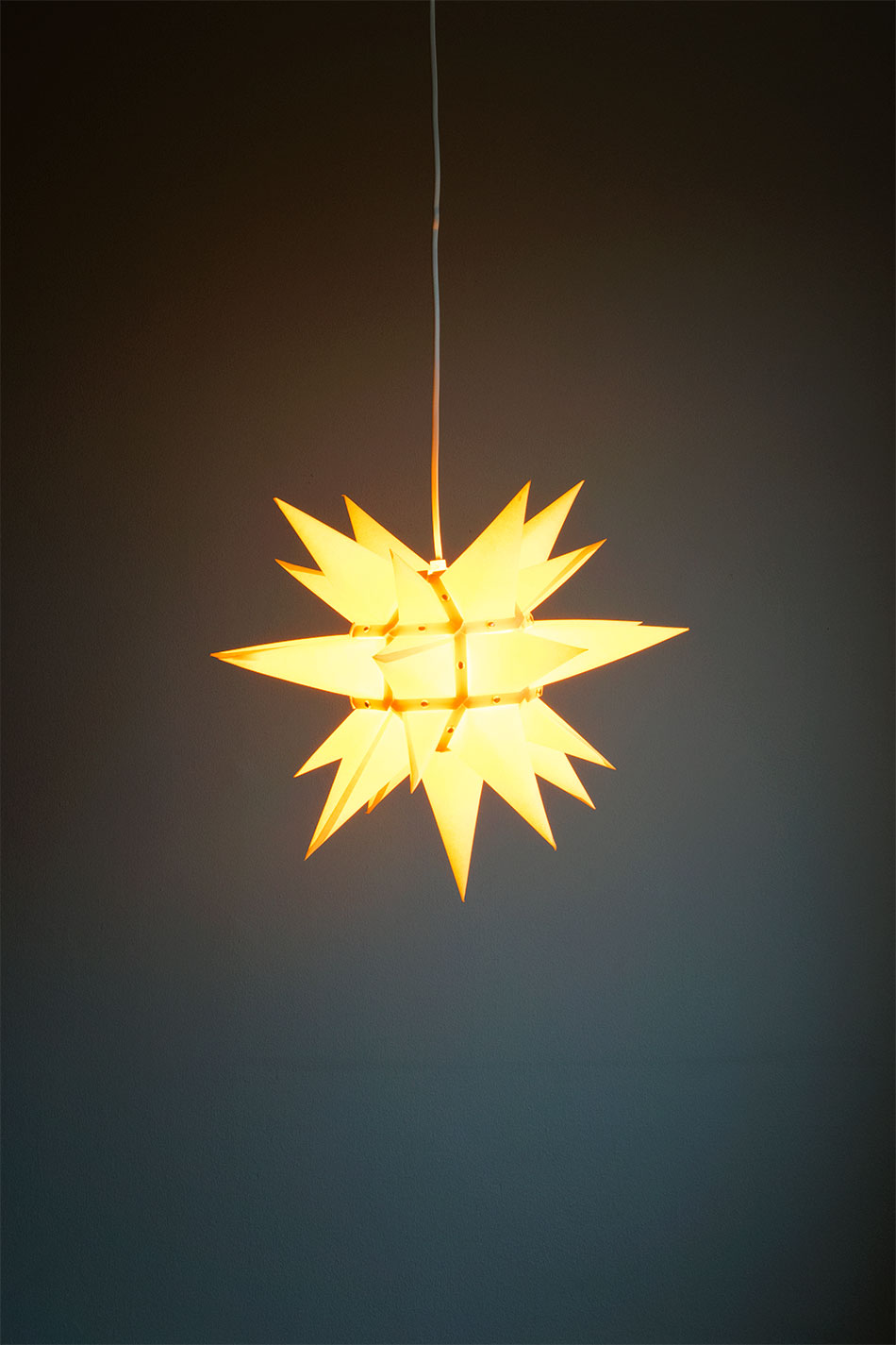 Moravia Star Yellow 40cm