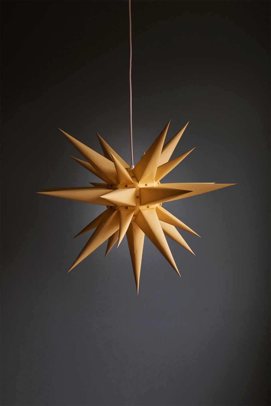 Moravia Star Yellow 60cm