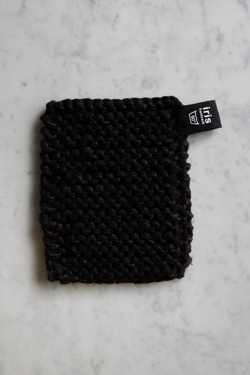 Grytlapp Handstickad Svart