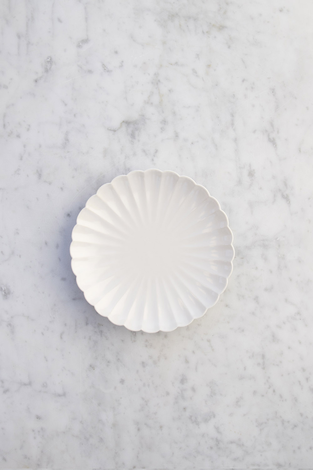 Chrysanthemum Plate Large