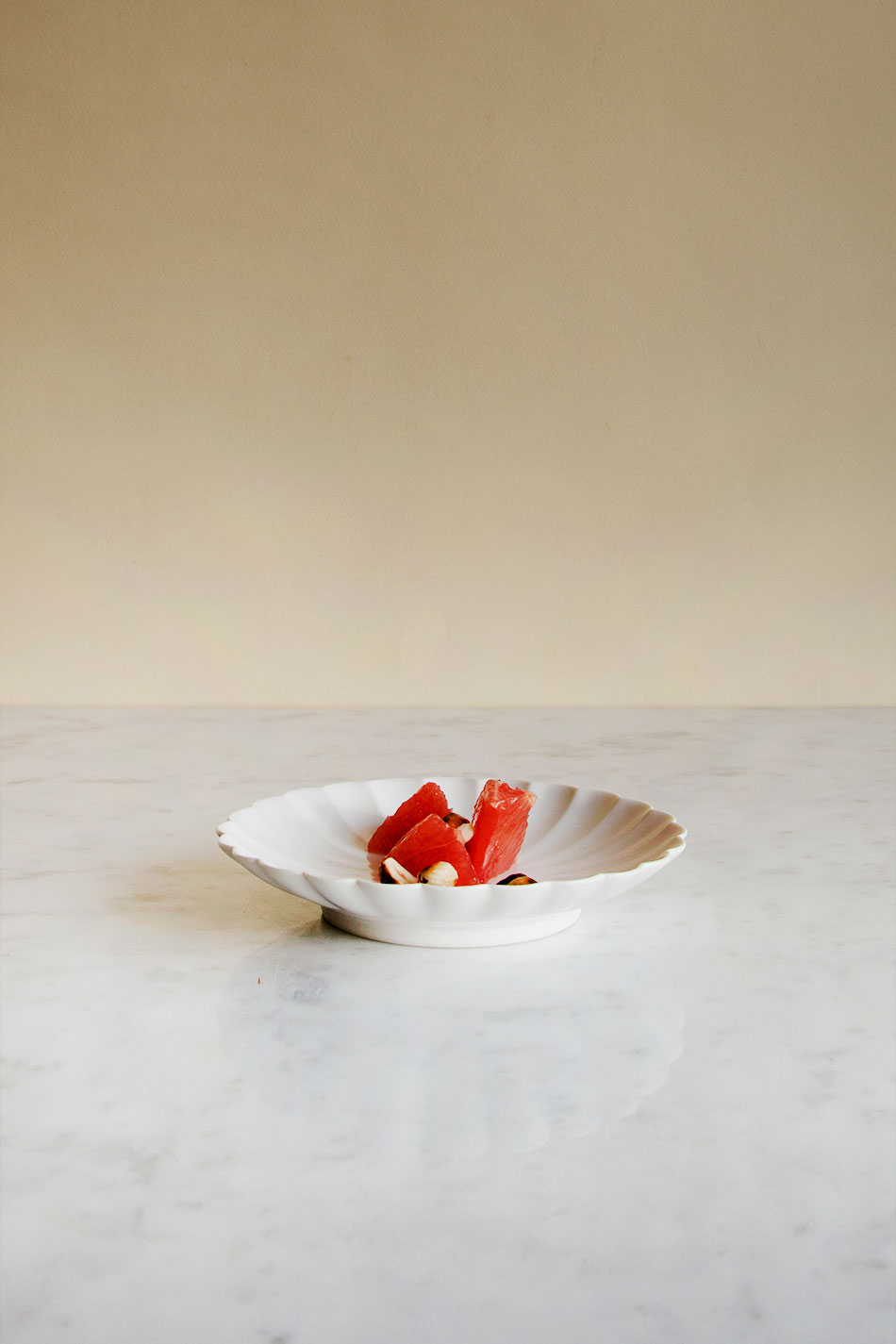 Chrysanthemum Plate Medium