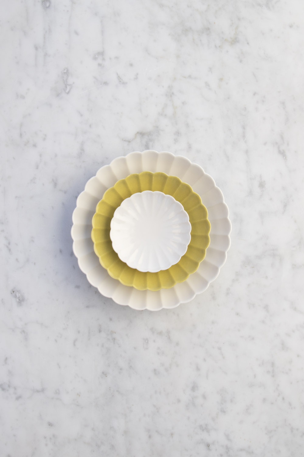 Chrysanthemum Plate Small