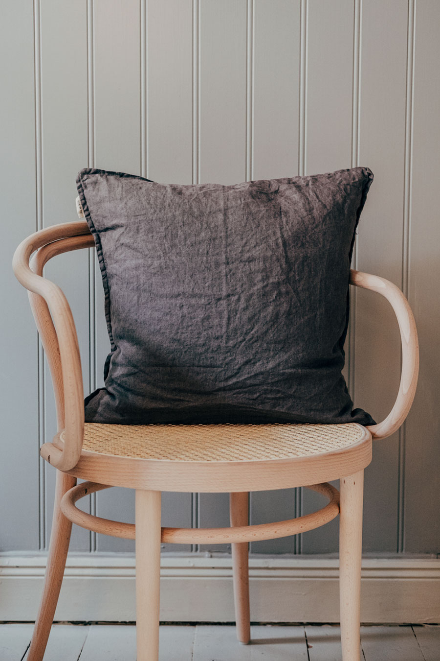 Linnekudde Dark Grey
