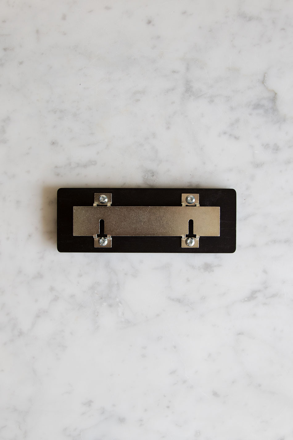 Magnetlist Svartbetsad Ek 16 cm