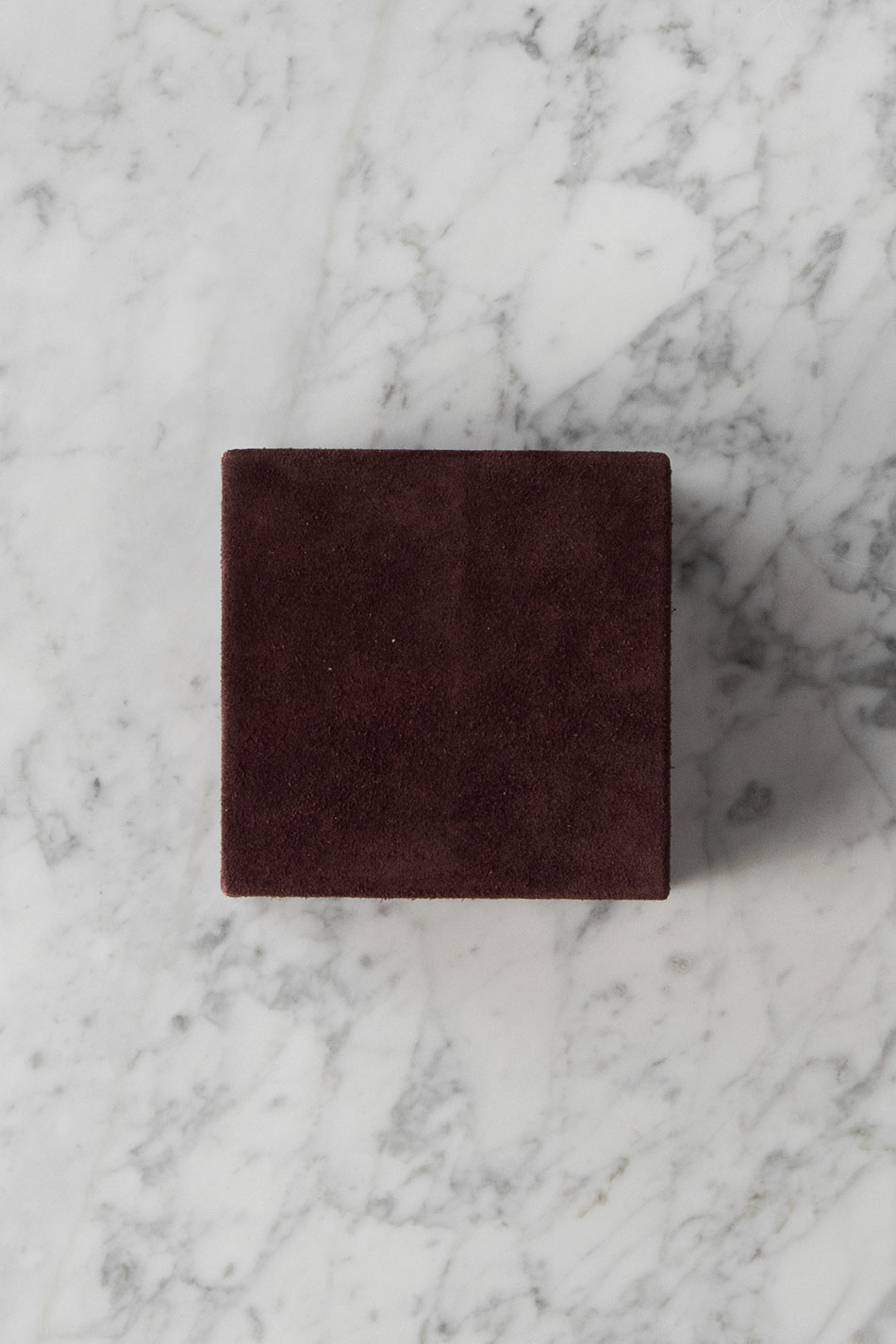 Suede Box Liten Aubergine