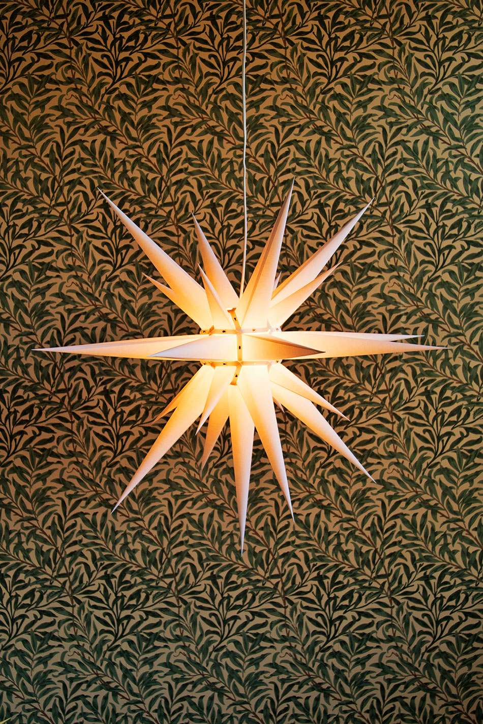 Moravia Star White 80cm