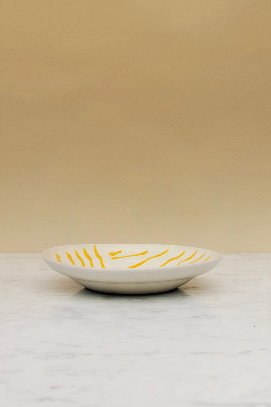 Djup Tallrik Abstract Giallo
