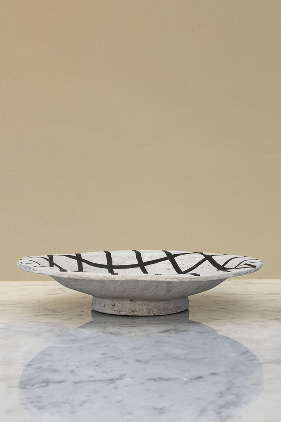 Papier Mache Plate Grinding
