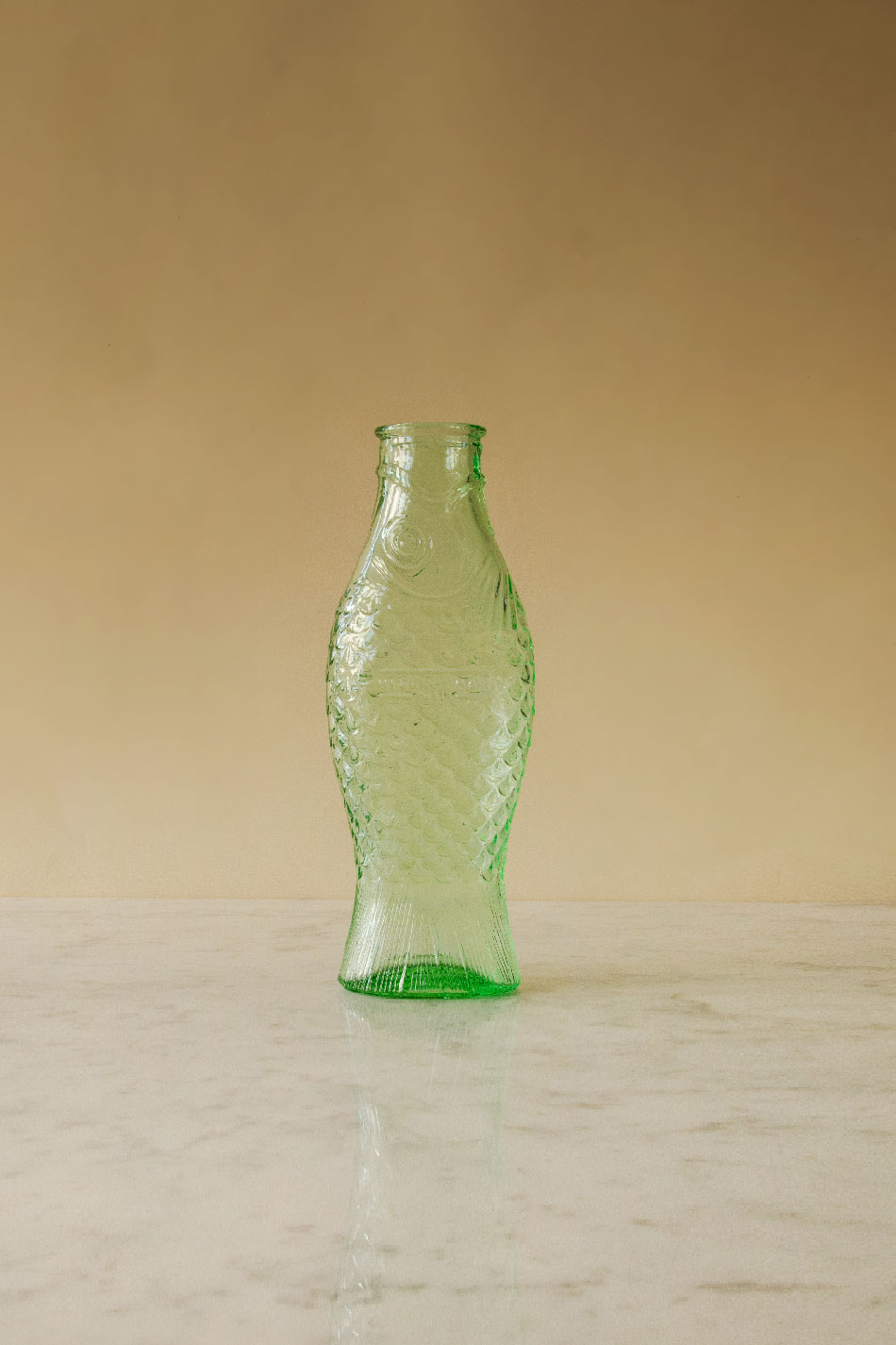 Paola Navone Herring Karaff