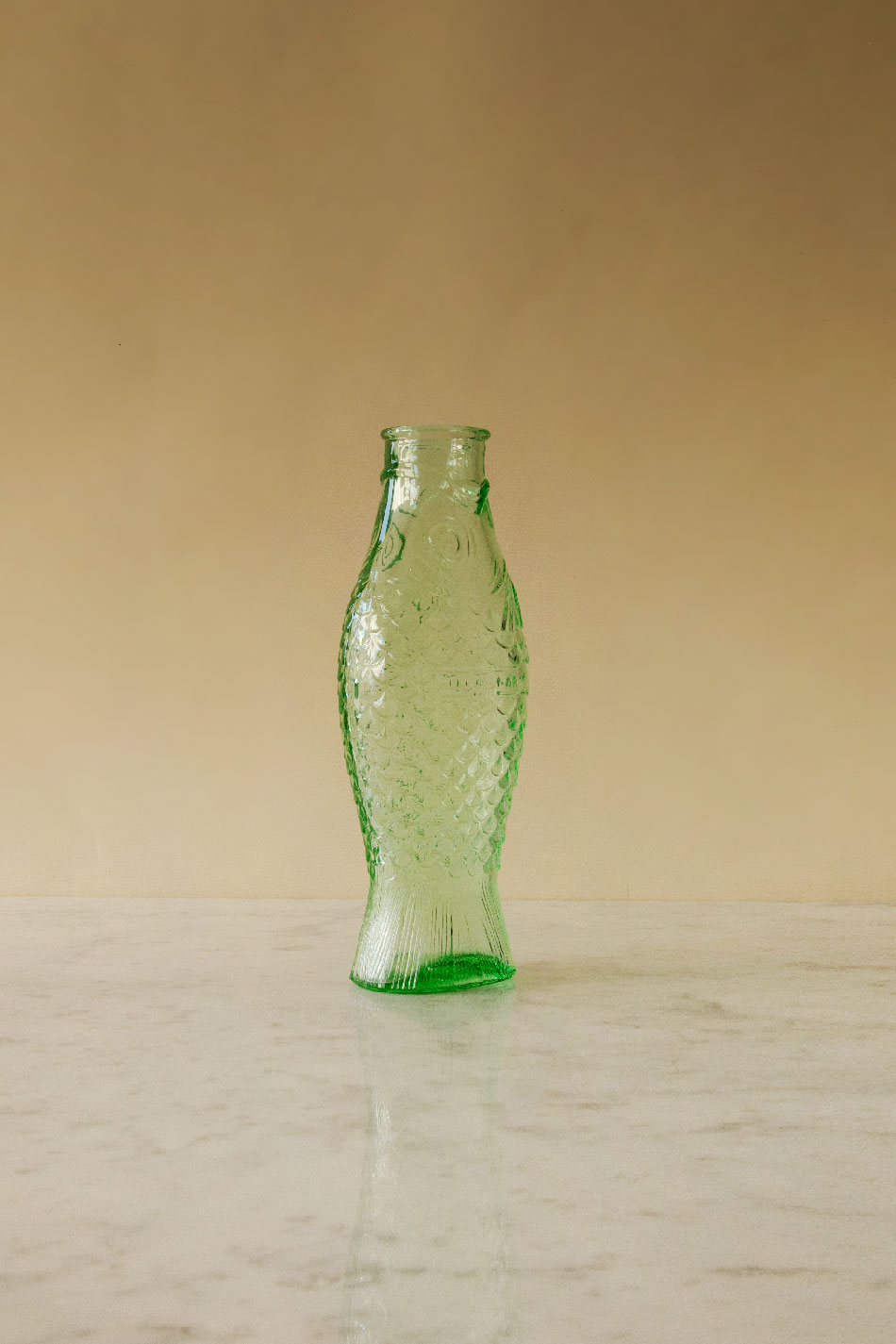 Paola Navone Herring Karaff