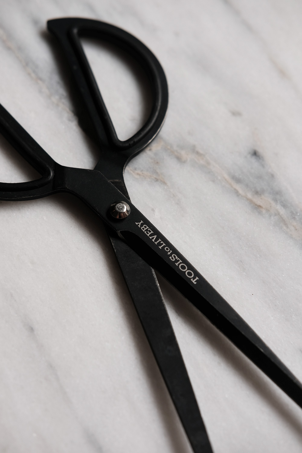 Kontorssax Svart - Tools to Liveby