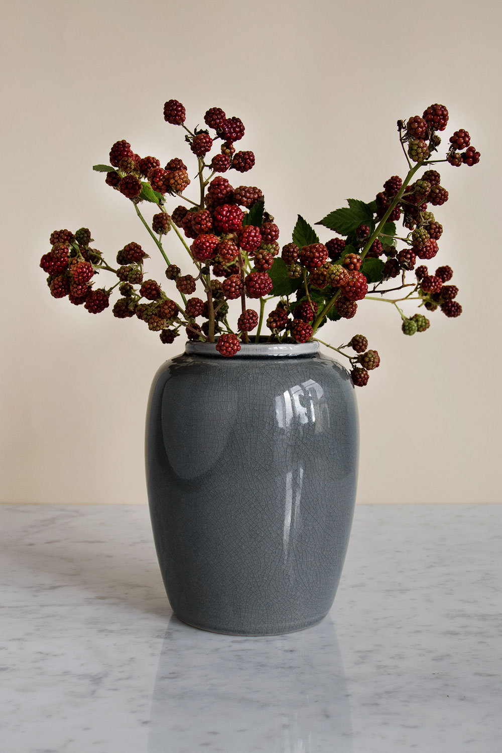 Urna Crackle Grey Small