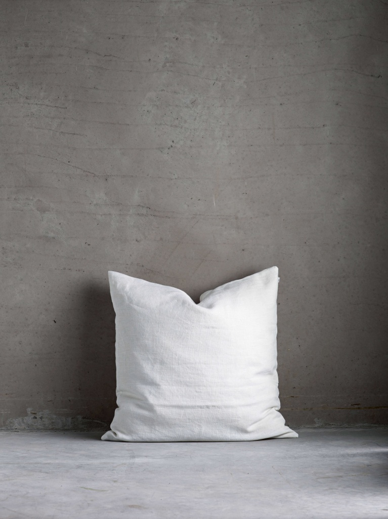 MOONLIN white 50x50 kuddfodral