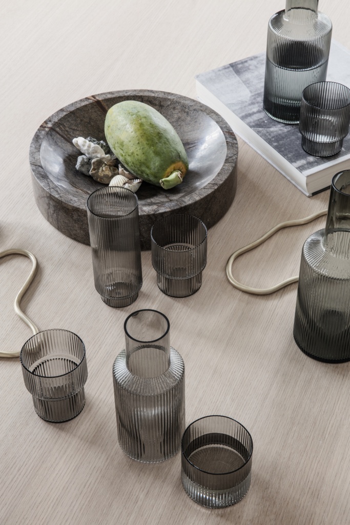 Ferm Living Ripple Glass - Set of 4 - Smoked Grey