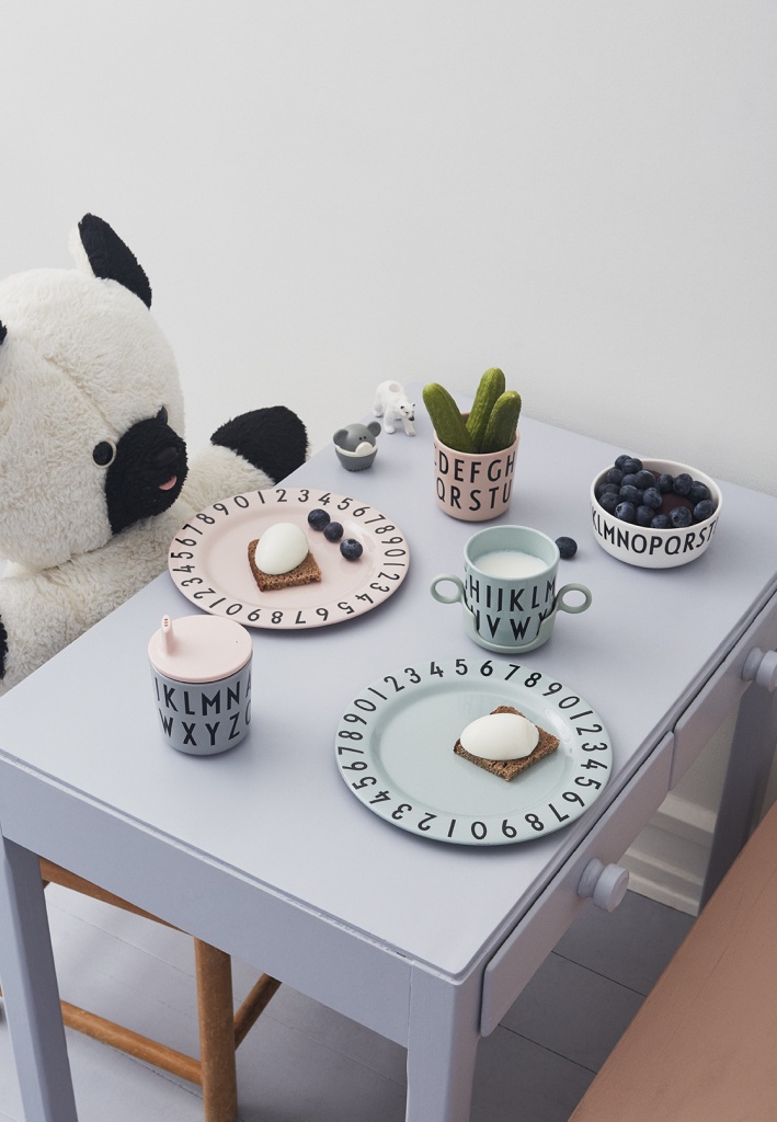 Design Letters Eat & Learn ABC Cup Melamine Nude