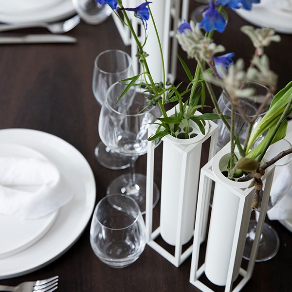 By Lassen Vase Flora Vit